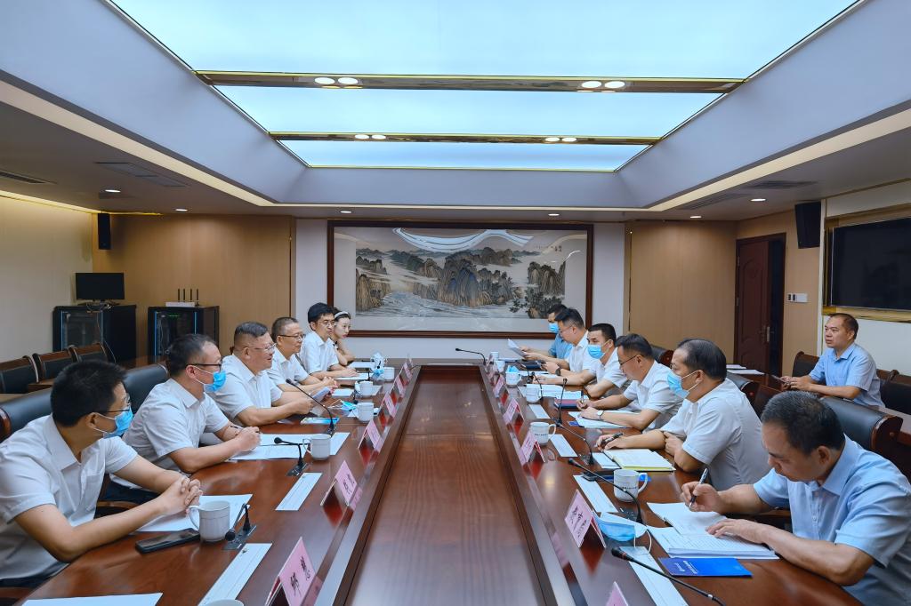 邓军书记率队赴贵港市调研访问