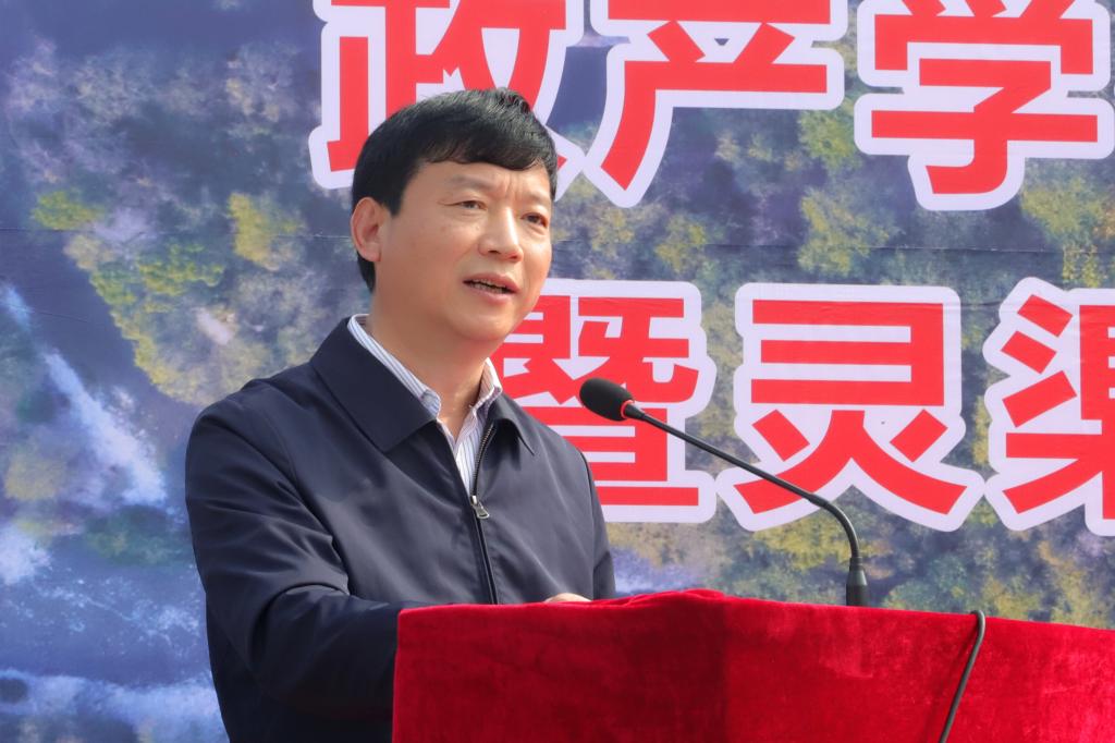 我校与兴安县人民政府签署政产学研战略合作框架协议